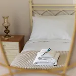 Apartment 4keys House